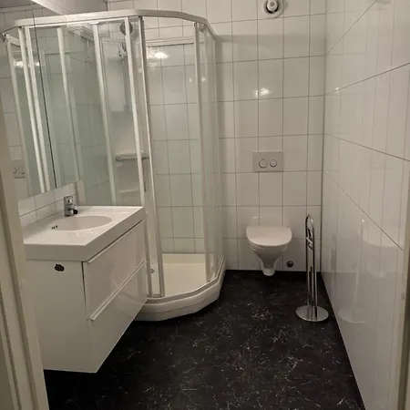 Modern 2-bedroom In Tau *